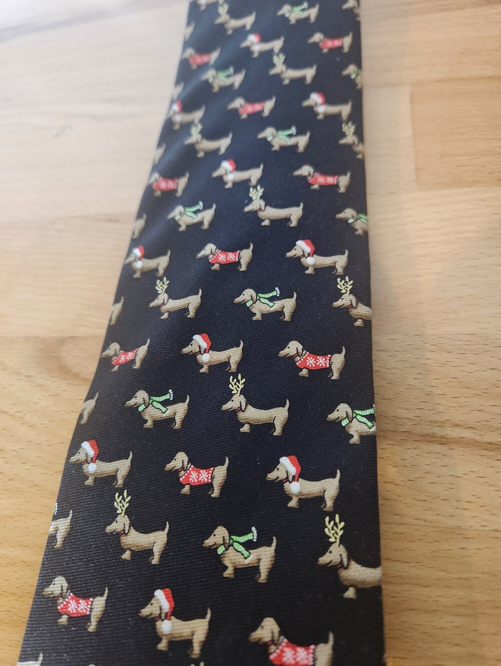NWT Jos A Bank Miracle Collection Christmas Dachshund Silk Tie Dog Holiday Gift